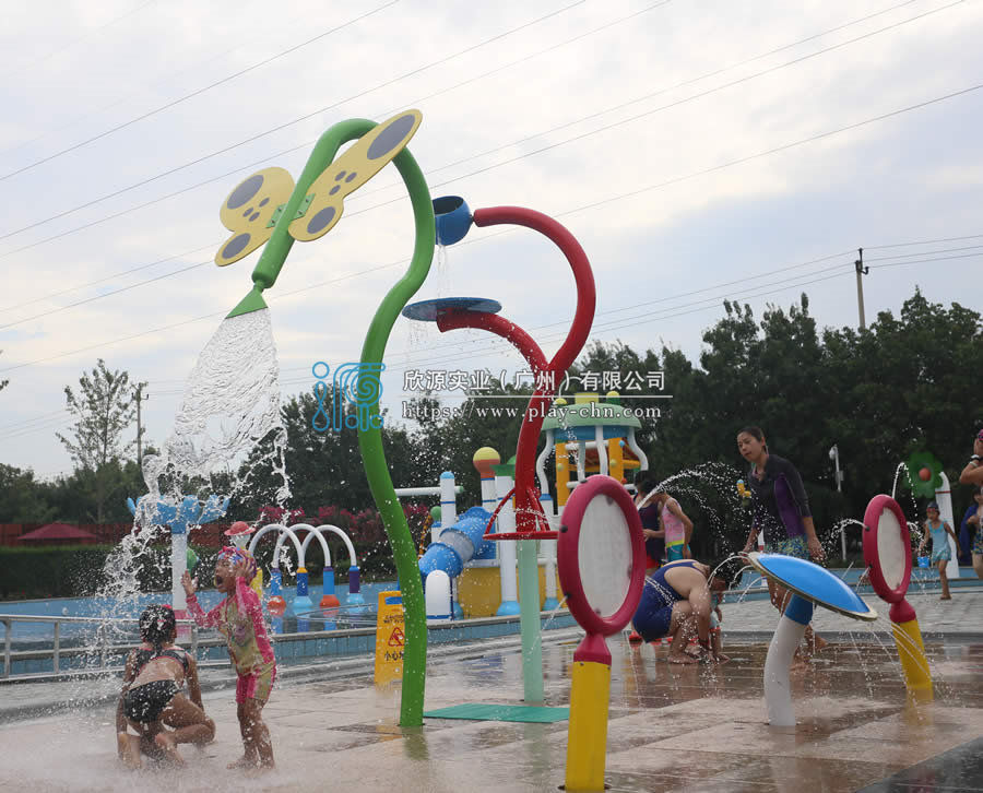 大型水上游樂設(shè)備廠哪家好？—尋找水上游樂設(shè)備的專業(yè)之選-1208