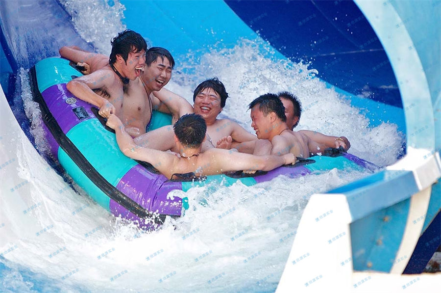 巨蟒水上滑道