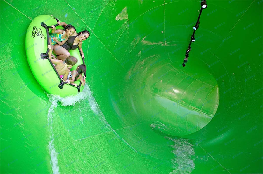巨蟒水上滑道