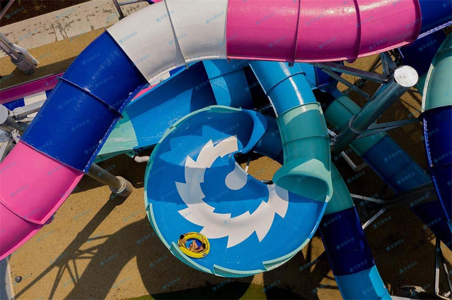 盤龍尾水上滑梯