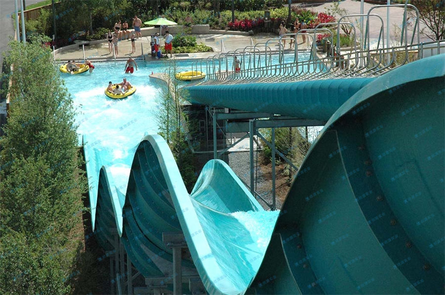 三段波浪式水滑梯