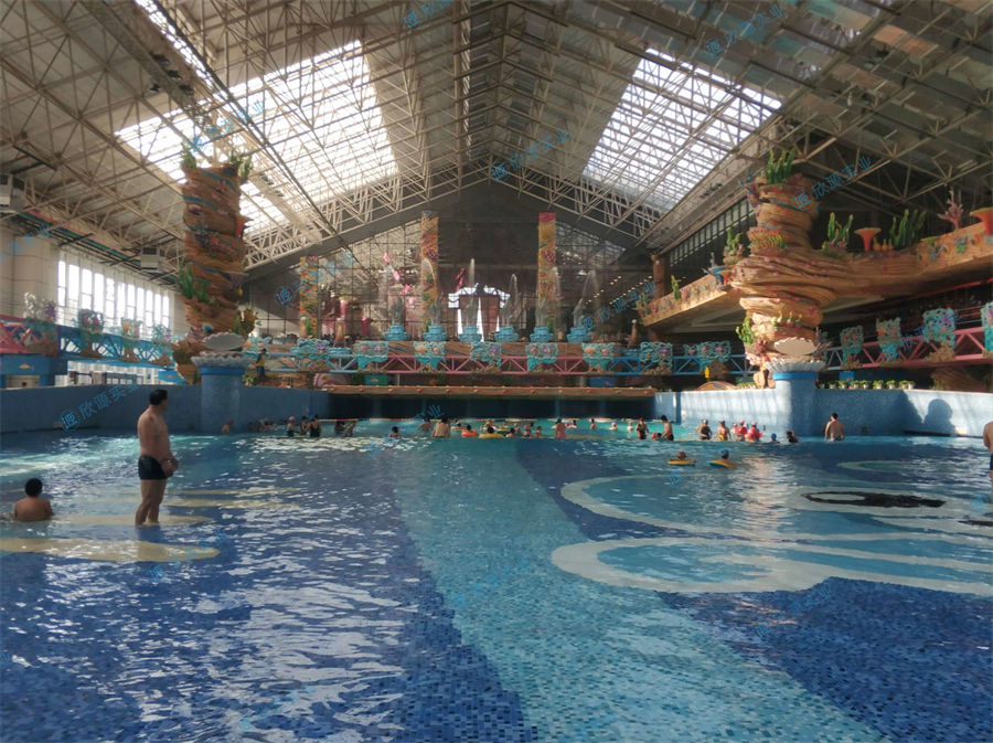 溫泉水世界人工造浪池
