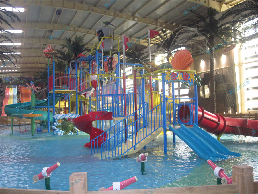 室內(nèi)水上樂(lè)園中型水寨制作案例