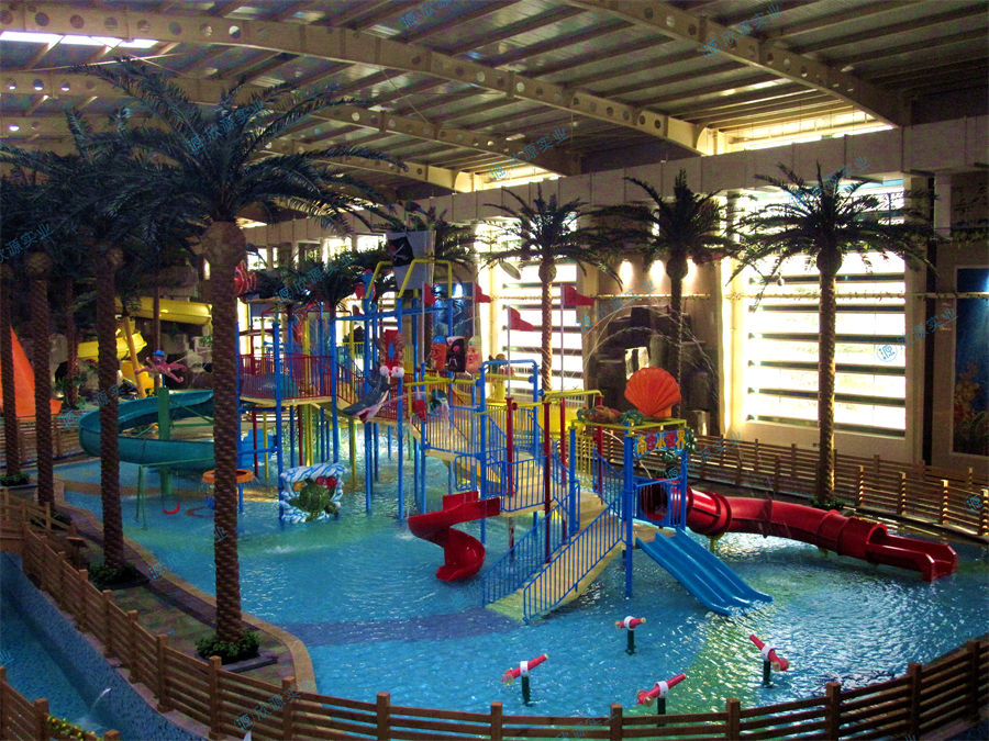 室內(nèi)水上樂(lè)園中型水寨制作案例