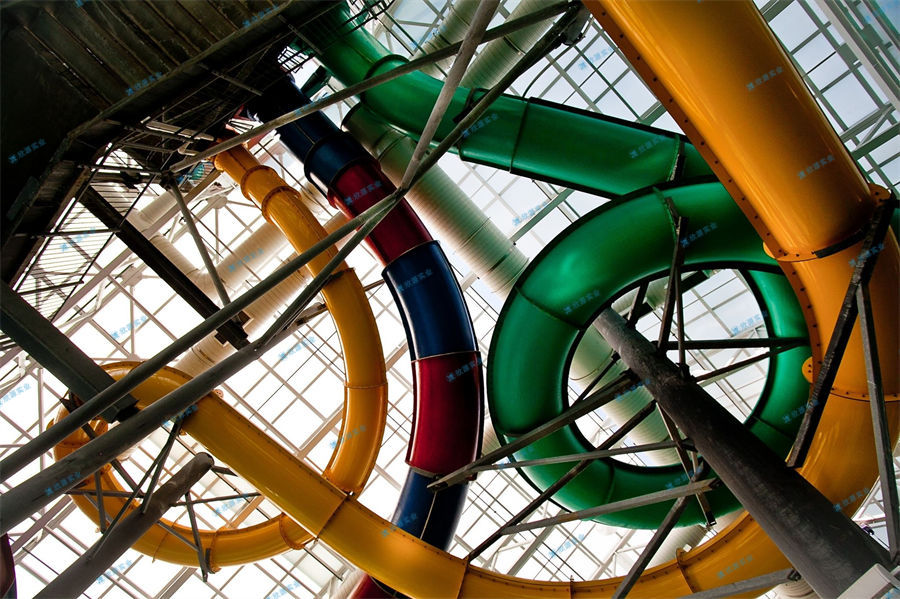 【移動(dòng)水上樂(lè)園設(shè)備】室外搖擺橋質(zhì)量怎么樣?-7889