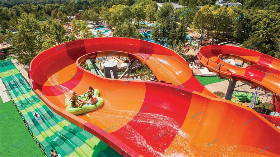 人工造浪設(shè)備對于一個水上樂園而言是非常重要的-7884