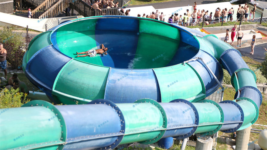 水上游樂場設備的劣勢觀察-7552