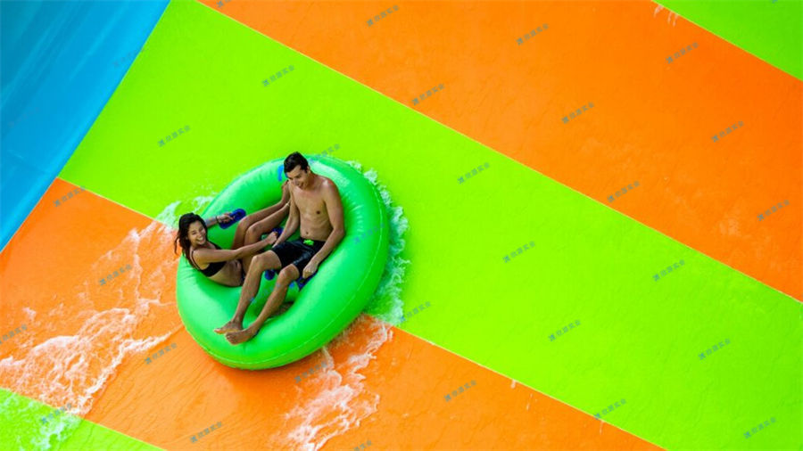 水上樂(lè)園設(shè)備的擺放技巧-7272