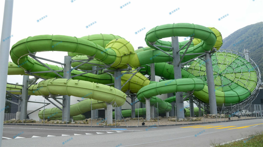 水上樂園的游客購買額外服務如何增加收入？-7306