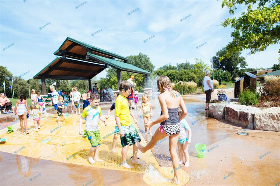 水上樂園設備水滑梯的制作要求-7679