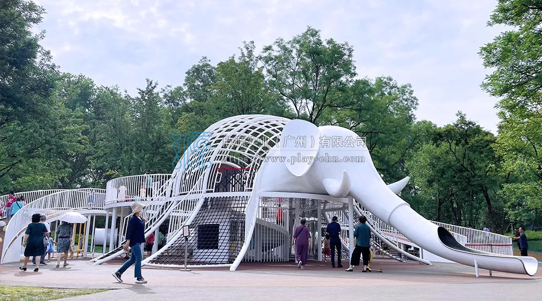 大象造型繩網(wǎng)攀爬滑梯組合設(shè)備